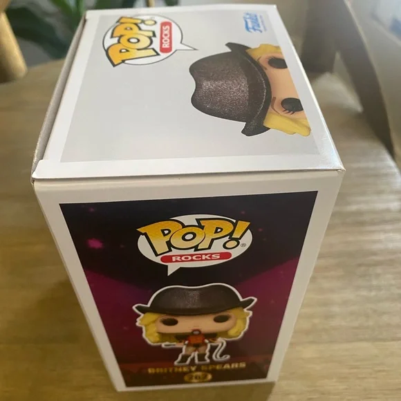 Britney Spears chase funko pop - Picture 5 of 9